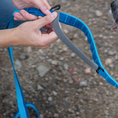 Easy adjustment of the shock absorber according to the weight of the dog for the multifunctional Nuvuq Blue leash